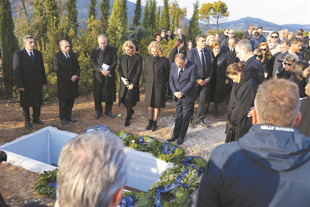 Κηδεία τέως βασιλιά Κωνσταντίνου: Οι στιγμές που ξεχώρισαν | tanea.gr