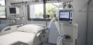 Πλεύρης: Ελλειψη φαρμάκων μόνο στα εισπνεόμενα γιατί είναι εισαγωγής