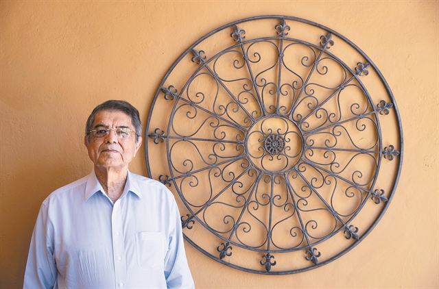 «Η απαγόρευση του βιβλίου λειτούργησε σαν μαγνήτης στα κοινωνικά δίκτυα»