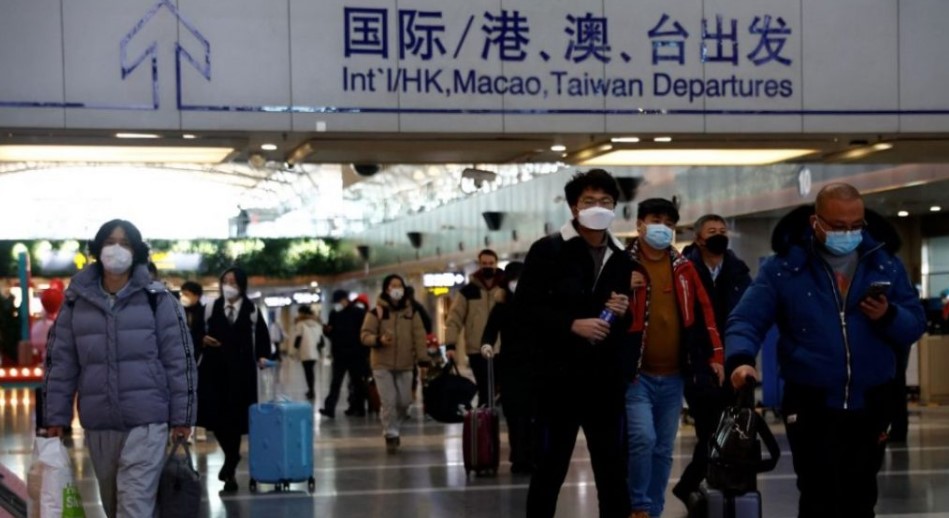 Πιέζει η Γαλλία για τεστ Covid στους ταξιδιώτες από Κίνα