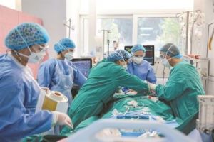 Συναγερμός για το νέο στέλεχος κοροναϊού από τις ΗΠΑ