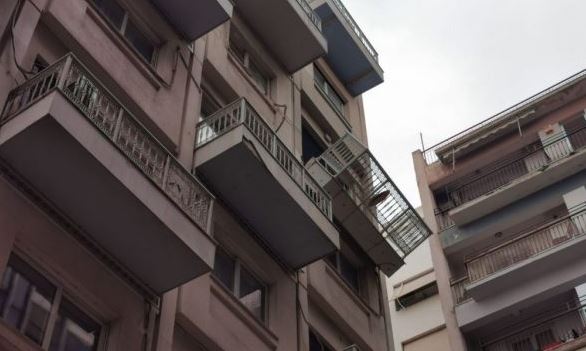 Συγγρού: Προσωρινό «λουκέτο» στο ξενοδοχείο με το αιωρούμενο μπαλκόνι