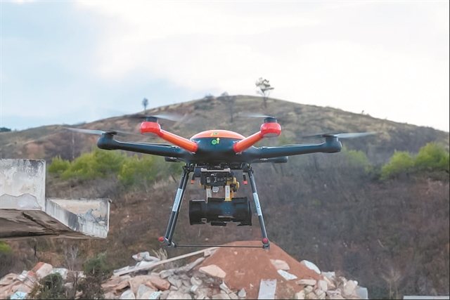 Επιχείρηση CURSOR: Διάσωση εγκλωβισμένων με ρομπότ και drones | tanea.gr