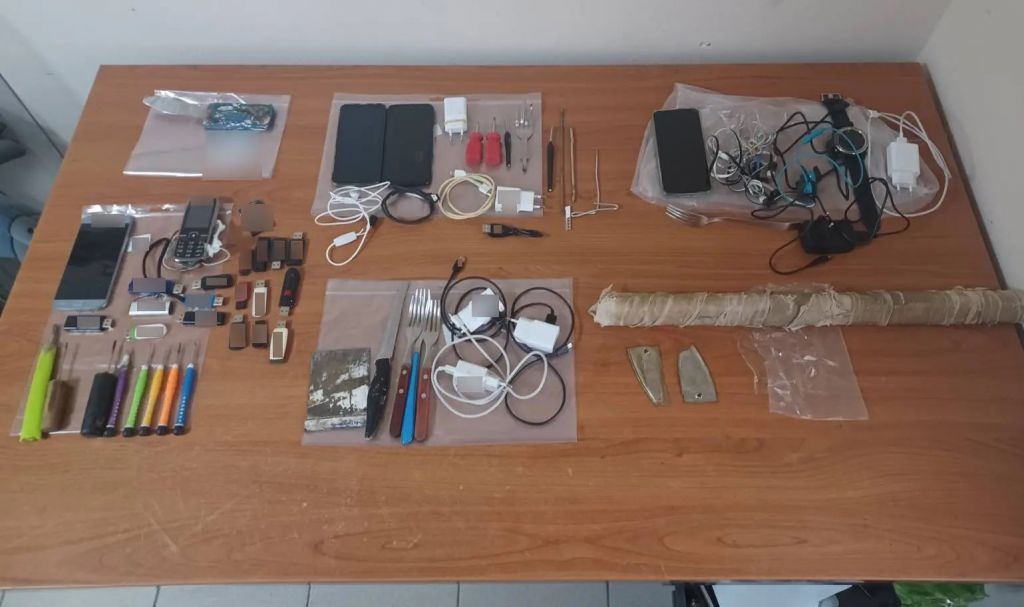 Αυτοσχέδια μαχαίρια και σουβλιά βρέθηκαν στις φυλακές Δομοκού