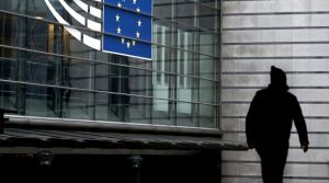 Ευρωβουλευτής παραδέχτηκε πληρωμένο ταξίδι στο Κατάρ
