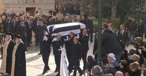 Κηδεία τέως βασιλιά Κωνσταντίνου: Γιατί δεν άνοιξε το φέρετρο;