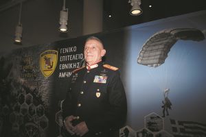 Κυβερνητικό δίχτυ προστασίας στον Φλώρο