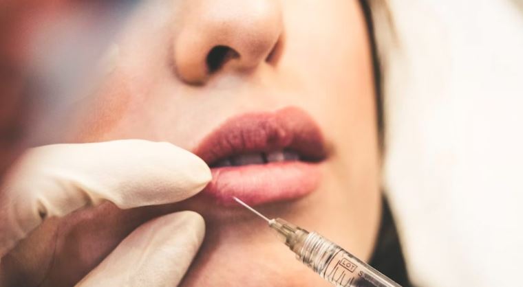 Νέες καταγγελίες για το ινστιτούτο αισθητικής: Της «έταξαν» μεσοθεραπεία και κατέληξε στο νοσοκομείο