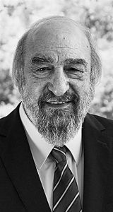 «Να διαβάζουμε πολύ, να διαβάζουμε συνεχώς»