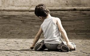 Βασάνιζαν τα παιδιά τους – Μέχρι σαπούνι τα ανάγκαζαν να φάνε