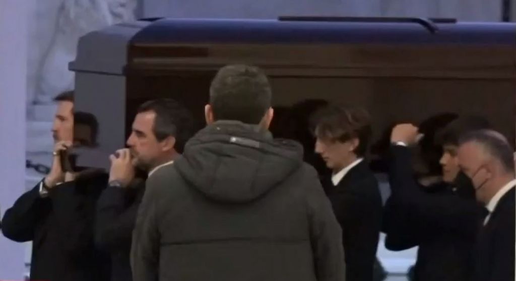 Πρόβα τζενεράλε για την κηδεία του τέως βασιλιά – Ποιοι θα σηκώσουν το φέρετρο