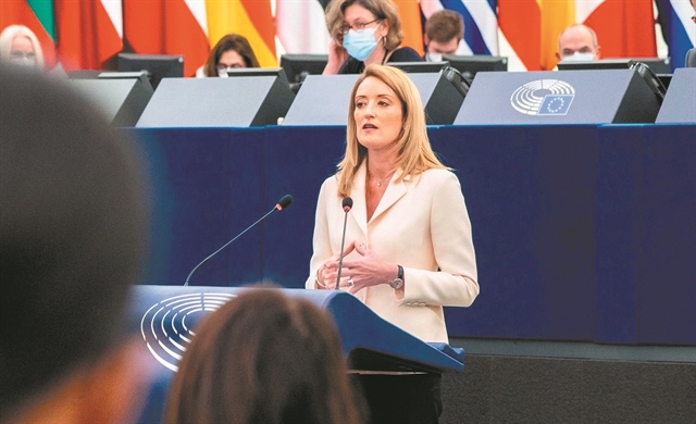 Στο στόχαστρο ακόμη δύο ευρωβουλευτές