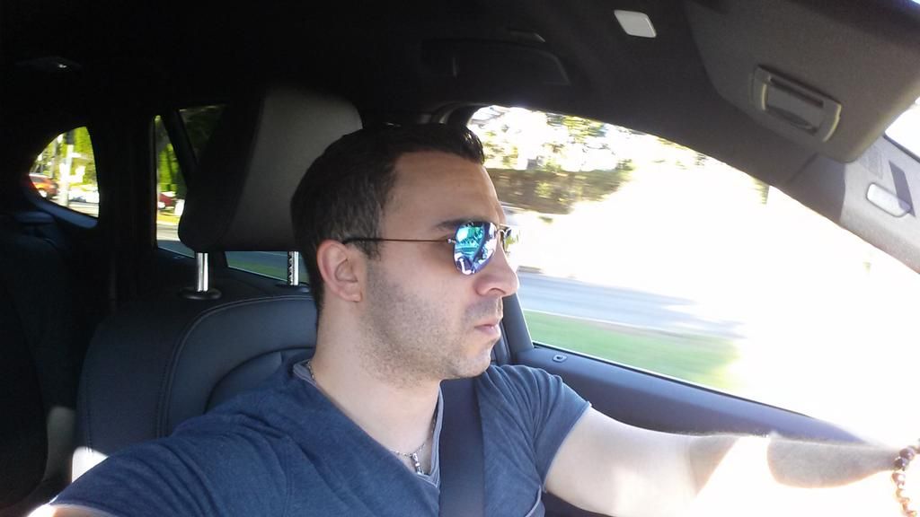 Ξόδεψε 100.0000 δολάρια για να σπάσει τα πόδια του και να ψηλώσει