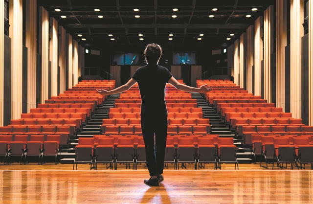 «Εξαιρούνται», αλλά απεργούν