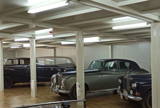 Τέως βασιλιάς Κωνσταντίνος: Οι υπερπολυτελείς Rolls-Royce και οι εντυπωσιακές άμαξες του Τατοΐου