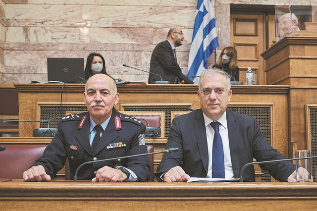 Ο υπουργός, η άγνοια και το «άδειασμα» στις Εσωτερικές Υποθέσεις