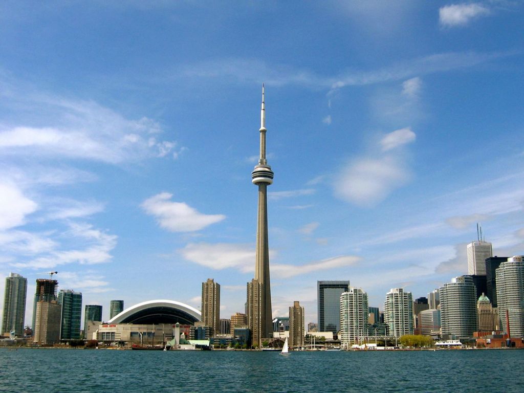 Καναδάς: Απαγόρευσε στους ξένους να αγοράζουν ακίνητα στις πόλεις έως το 2025