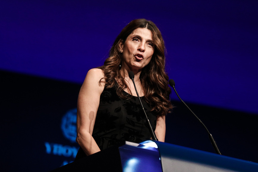 Τσαπανίδου για κηδεία τέως βασιλιά Κωνσταντίνου – «Για γέλια ο χειρισμός της Κυβέρνησης»