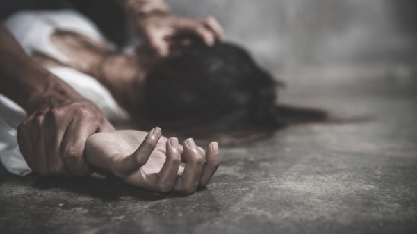 Αγιος Παντελεήμονας: Πώς έμεινε έκθετη στην επανάληψη της φρίκης η 32χρονη