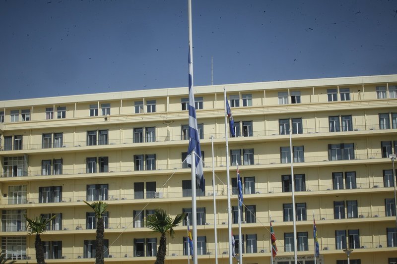 Τριήμερο πένθος στις Ένοπλες Δυνάμεις