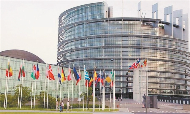 Η Ευρωβουλή ετοιμάζεται για άρσεις ασυλίας