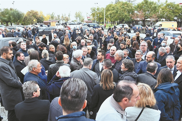 Σε κλίμα οδύνης το τελευταίο αντίο στον Παναγιώτη Τζένο