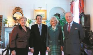 Κινήσεις για συνταγματικό μέτωπο κατά του Κασιδιάρη