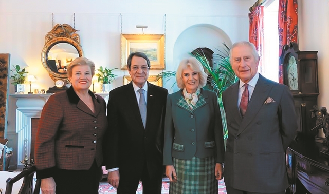 Κινήσεις για συνταγματικό μέτωπο κατά του Κασιδιάρη