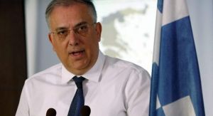 Θεοδωρικάκος: Καταθέτει μήνυση στον απόστρατο αστυνομικό για την υπόθεση του γιου του