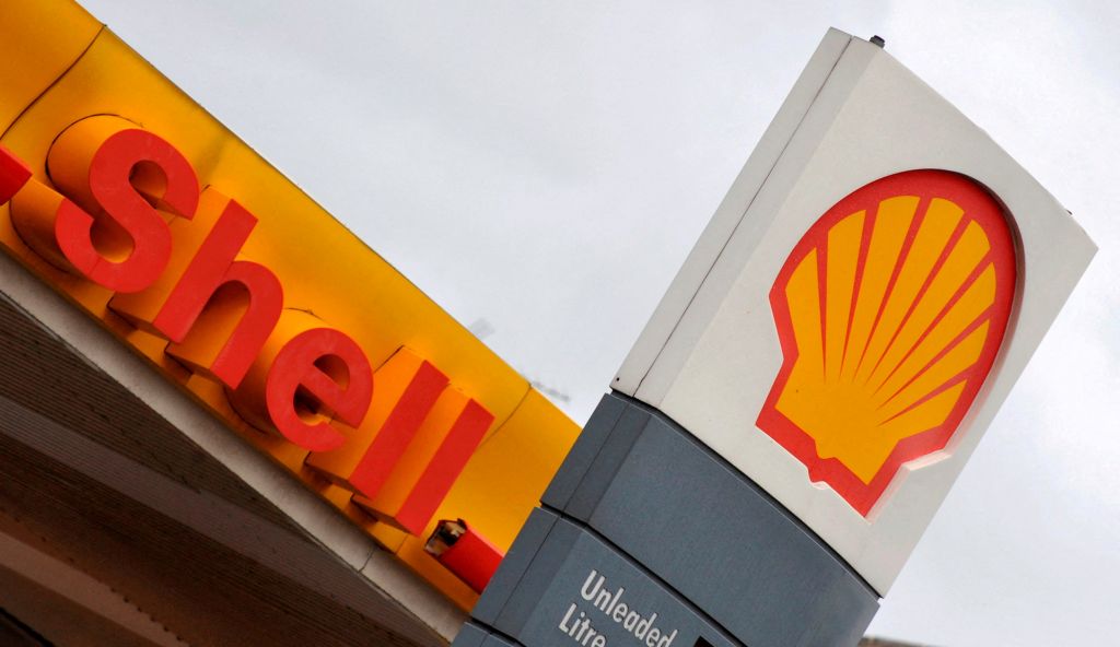 Μέτοχοι σέρνουν τη Shell στα δικαστήρια για τις εκπομπές άνθρακα