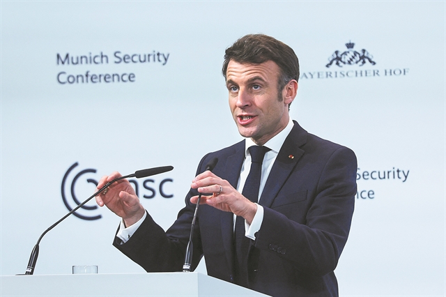 «Οχι» Μακρόν σε συντριβή Ρωσίας και ανατροπή Πούτιν