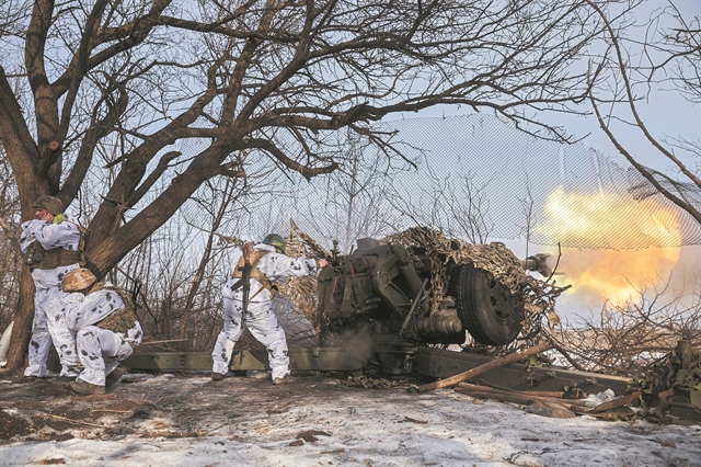 Ανακατεύουν την τράπουλα οι Κινέζοι