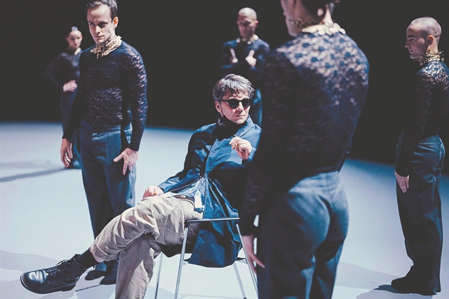 Ο ακήρυχτος πόλεμος των καλλιτεχνών με τους κριτικούς