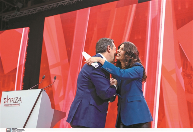 Επίθεση με στόχο την αποδυνάμωση του ΠΑΣΟΚ