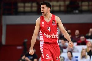 Θρύλος – παλικάρι «έπνιξε» και την Εφές