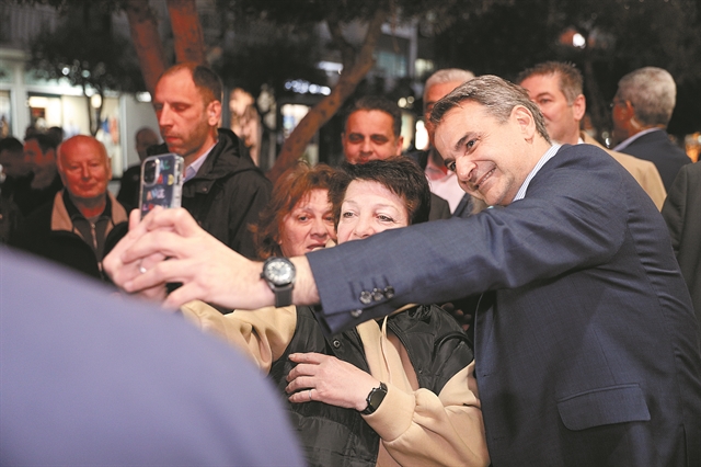 Ειδικές αποστολές για καθαρό διάδρομο μέχρι τις εκλογές