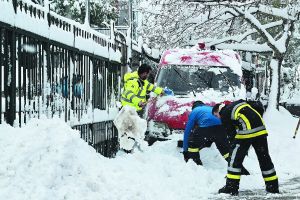 Τα δόντια της δείχνει η «Μπάρμπαρα» έως την Πέμπτη