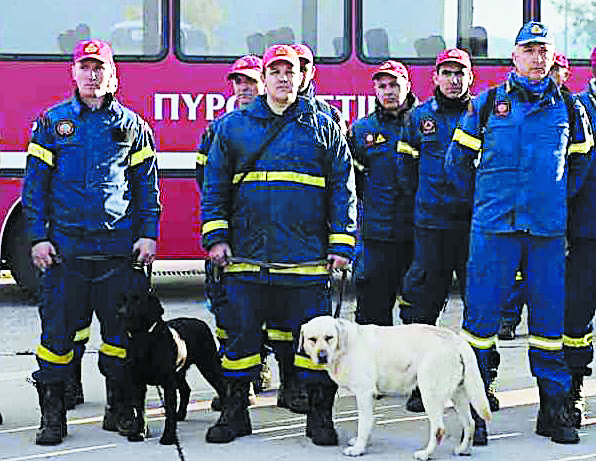 Ακου τη θάλασσα, σου λέει ζω