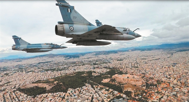 Ελληνικά μαχητικά πάνω από την Aγκυρα!