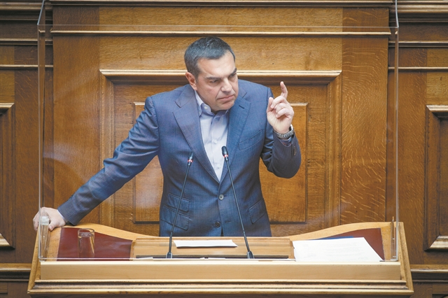 Δύο ξένοι στο ίδιο κάδρο και με… αποστάσεις