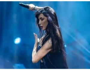 Παόλα: Με πνευμονία στο νοσοκομείο