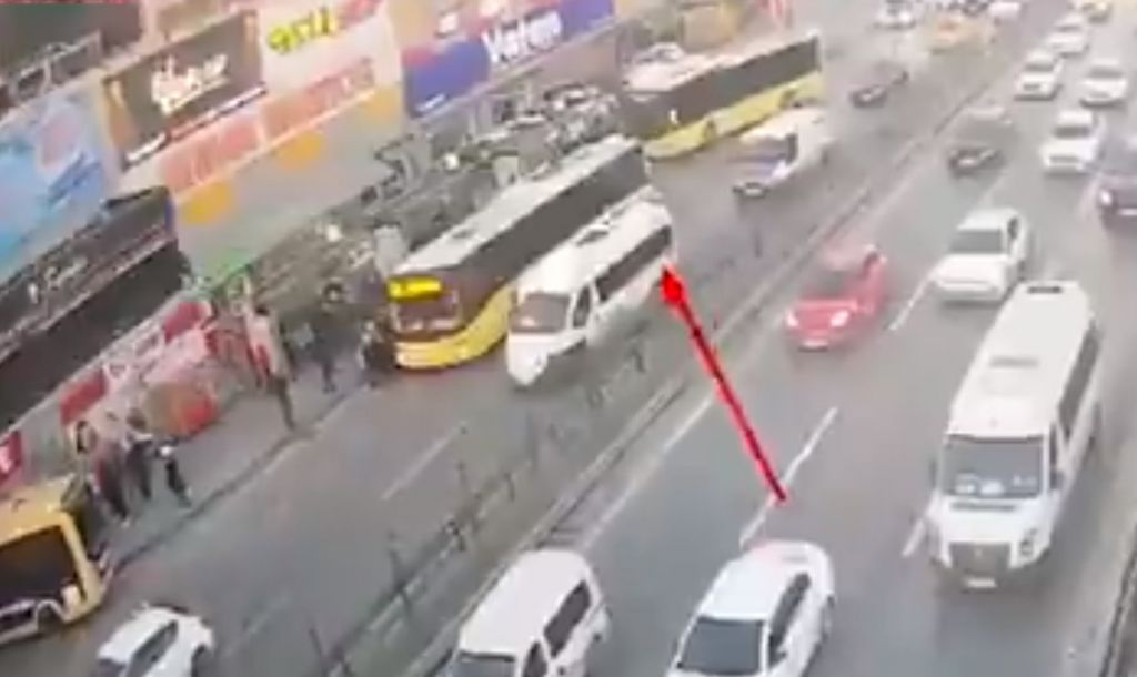 Φονικό τροχαίο στην Κωνσταντινούπολη: Λεωφορείο πέφτει πάνω σε πεζούς