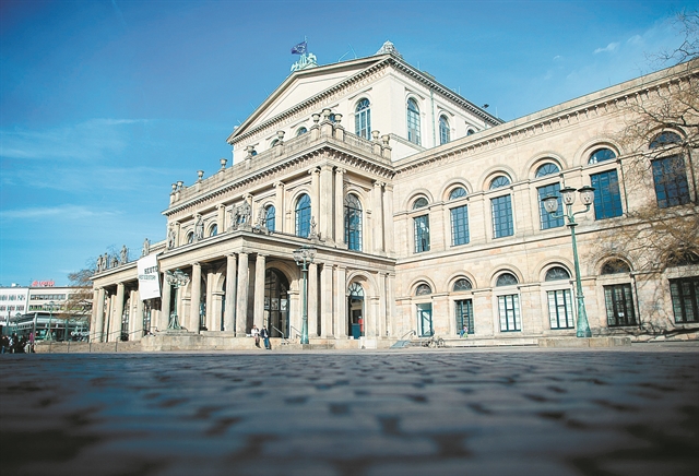 Σοκ στη Γερμανία από επίθεση σε κριτικό όπερας