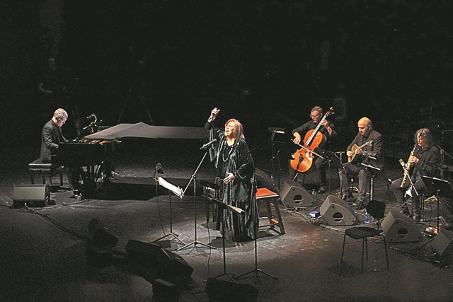 Η «ασθμαίνουσα κραυγή αγωνίας» του Μίκη Θεοδωράκη