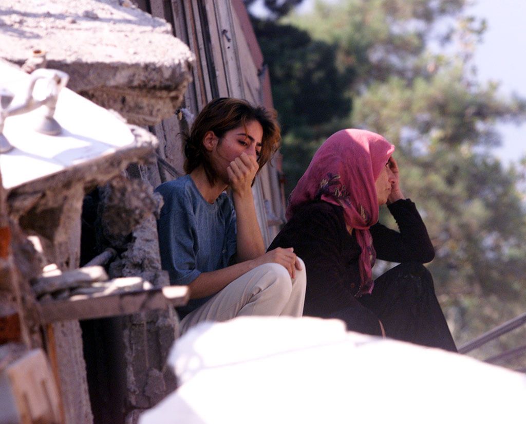 «Ξύπνησαν» μνήμες από τον καταστροφικό σεισμό του 1999 στην Τουρκία