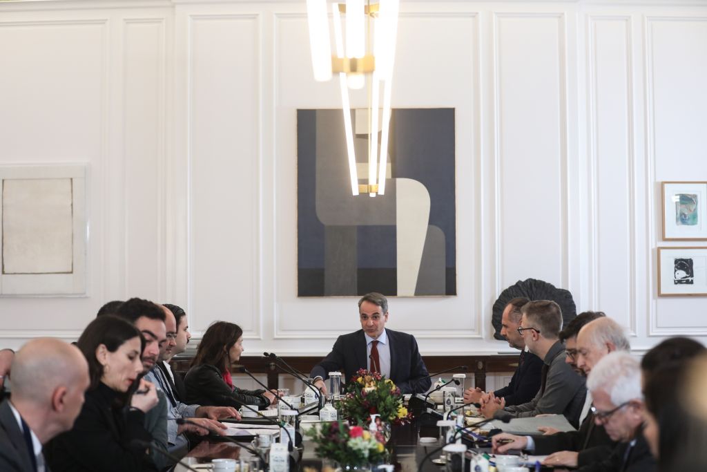 Καλλιτέχνες: Δέσμευση του πρωθυπουργού για νομοθετική πρόταση μέχρι την Παρασκευή