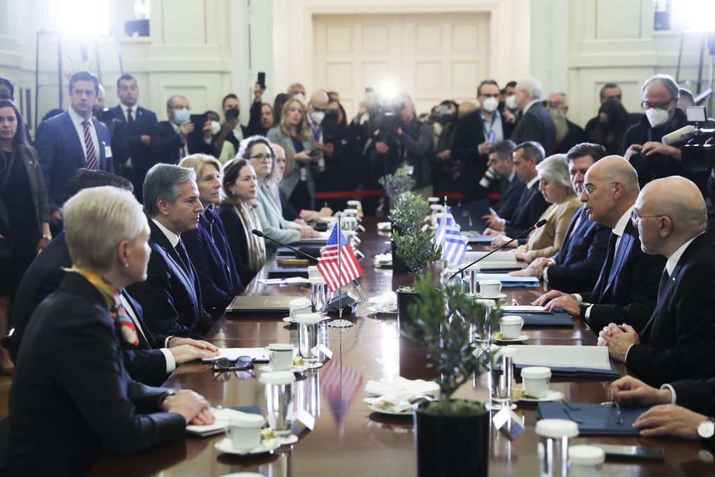 Άντονι Μπλίνκεν: Συνάντηση με τον Νίκο Δένδια στο υπουργείο Εξωτερικών
