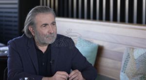 Λάκης Λαζόπουλος: «Τα πρωινάδικα το παρατραβάνε και το Διαδίκτυο έχει και λεκάνες για να κάνει ο καθένας τον εμετό του!»