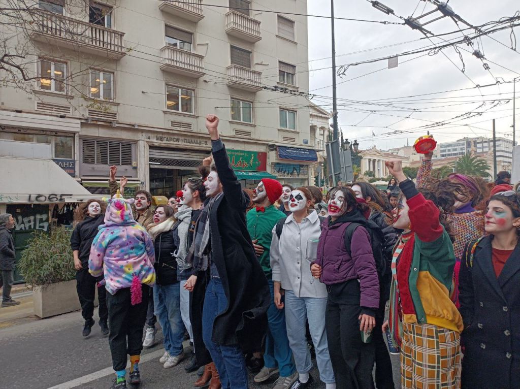 Καλλιτέχνες: Συνεχίζουν τις κινητοποιήσεις τους με νέα απεργία την Παρασκευή | tanea.gr