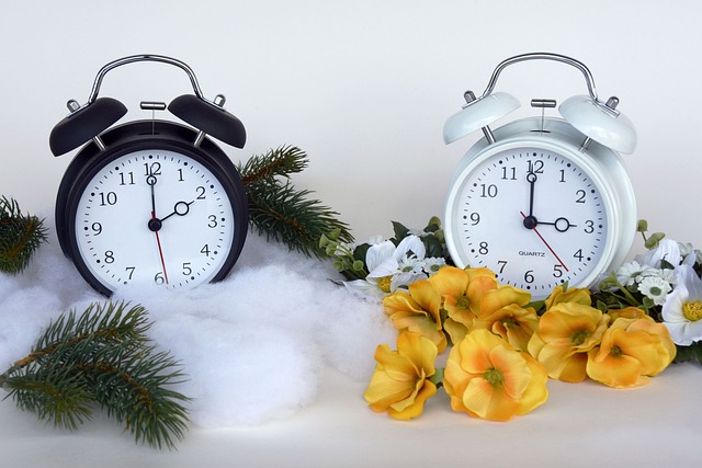 Αλλαγή ώρας: Γυρίζουμε και φέτος τα ρολόγια μας – Πότε μεγαλώνει η μέρα